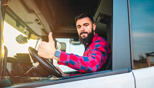 AdobeStock_503962063 LKW-Fahrer Vermittlung